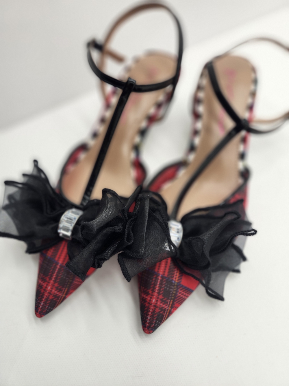 Betsey Johnson Lillyan Plaid Bow Rhinestone Kitten Heels Pumps Size 9 NWOT